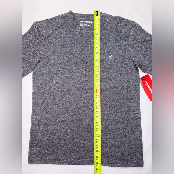 Wolverine NWT Men’s Size M Black Heather Edge Short Sleeve Lightweight Tee Shirt - Picture 2 of 7